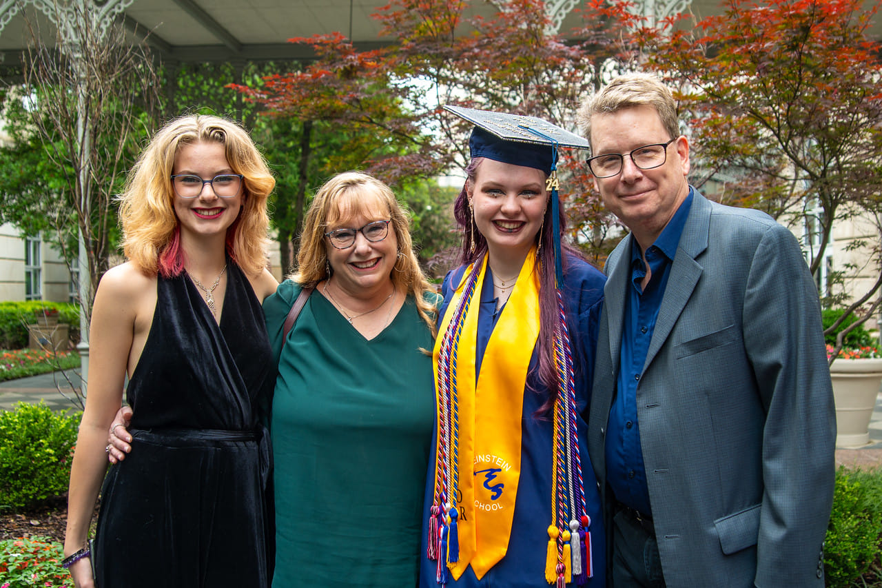 Fam_Graduation.jpg
