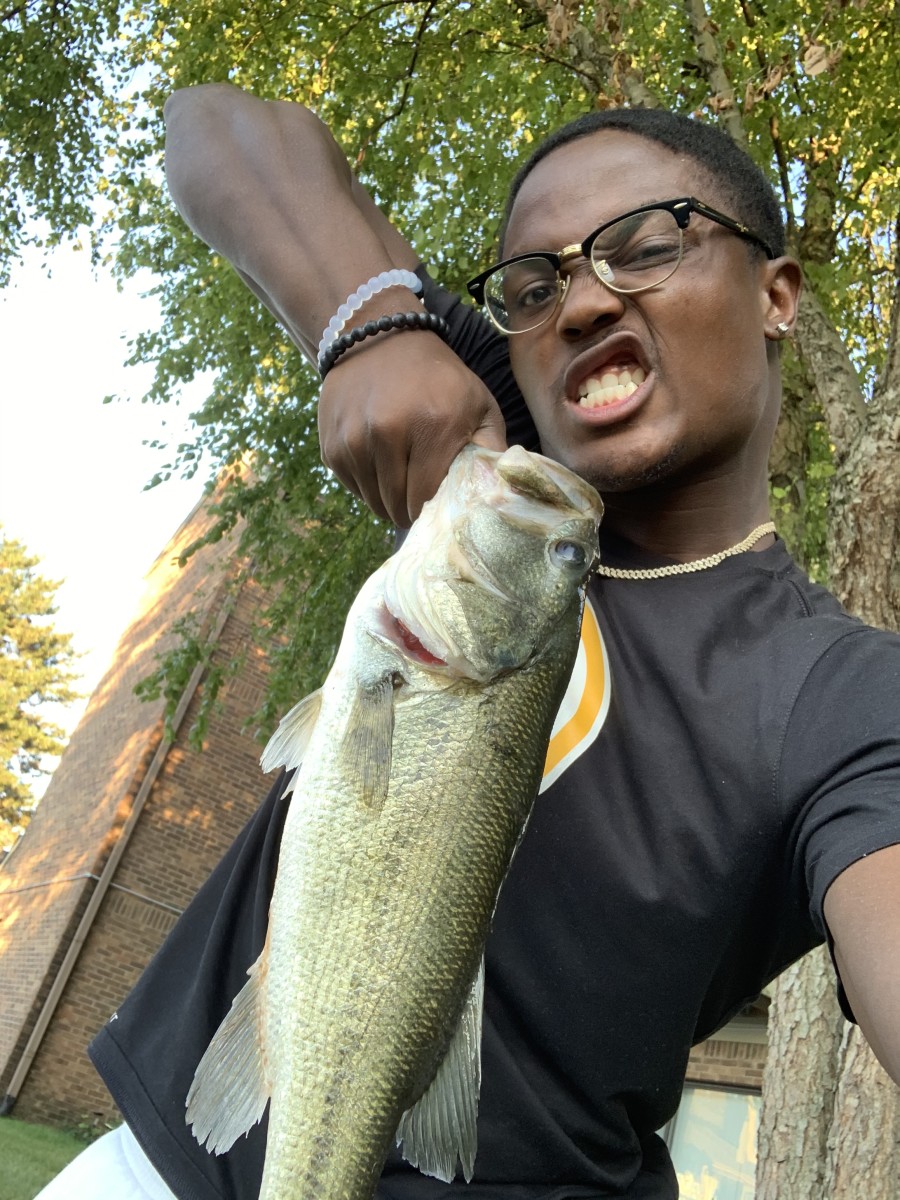 terry-mclaurin-fishing-3 (1).jpg